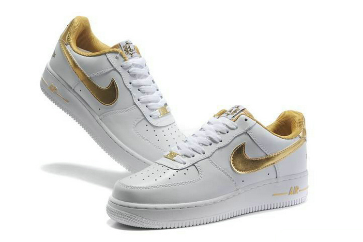 nike air force one oro