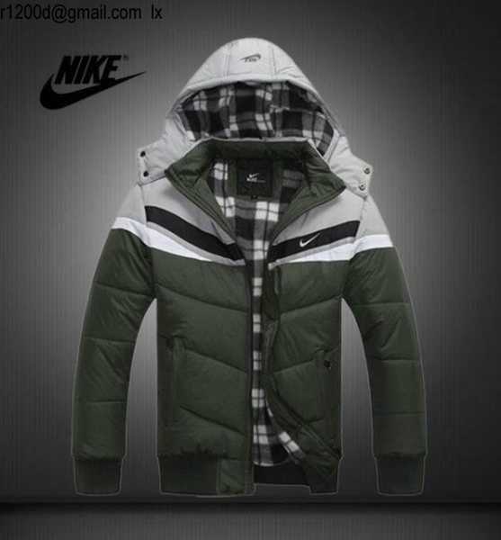 doudoune a capuche nike