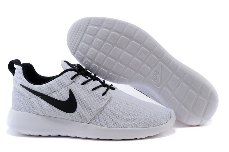 roshe run blanc noir