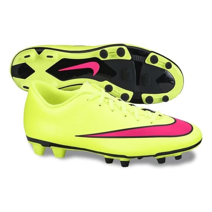 nike chaussure de foot pas cher